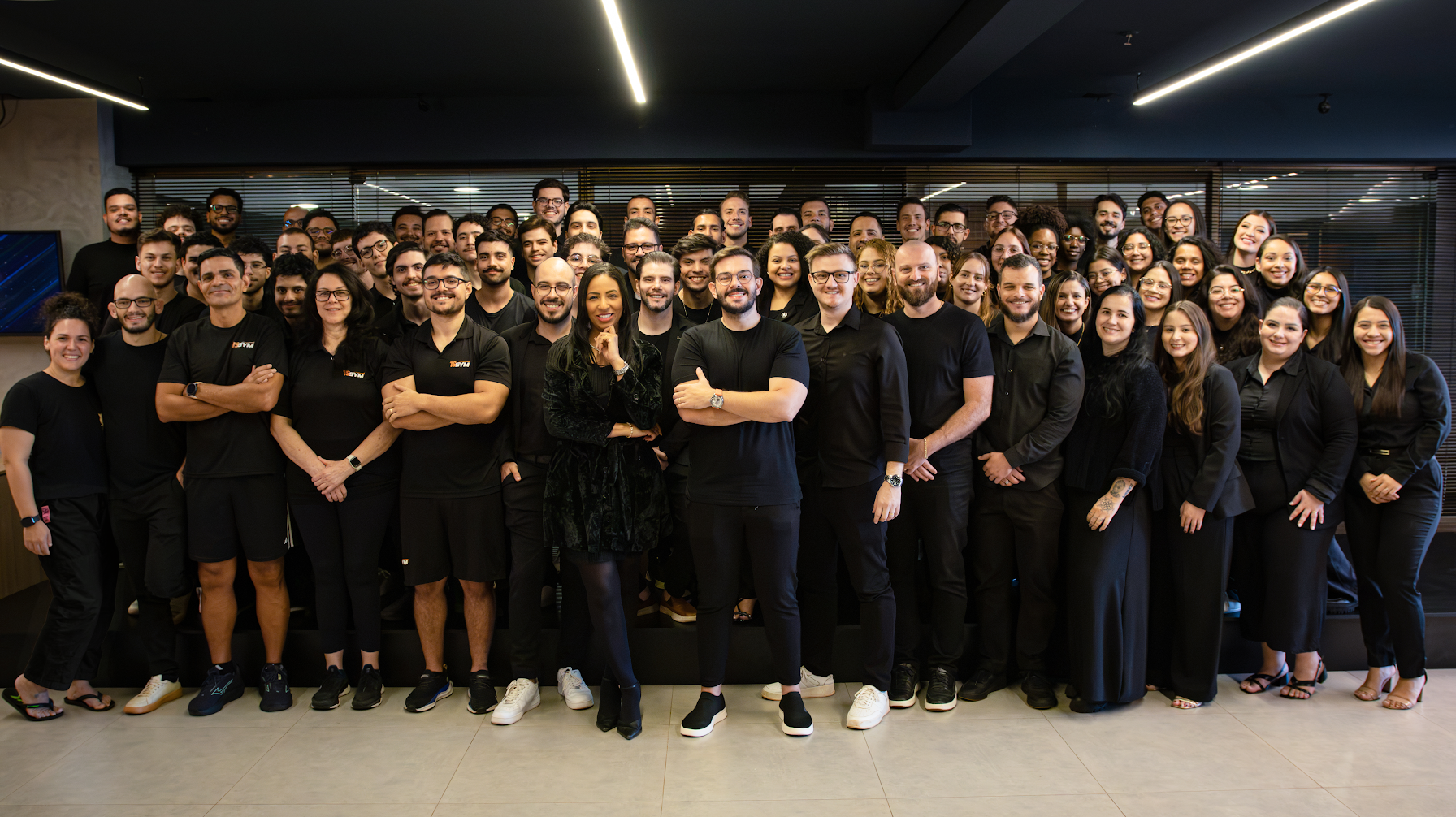 Time do Grupo TS reunido na sede